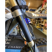 Protections fourreaux de fourche 